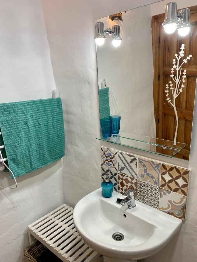 Cheerful One Bedroom Townhouse With Patio Archez ภายนอก รูปภาพ